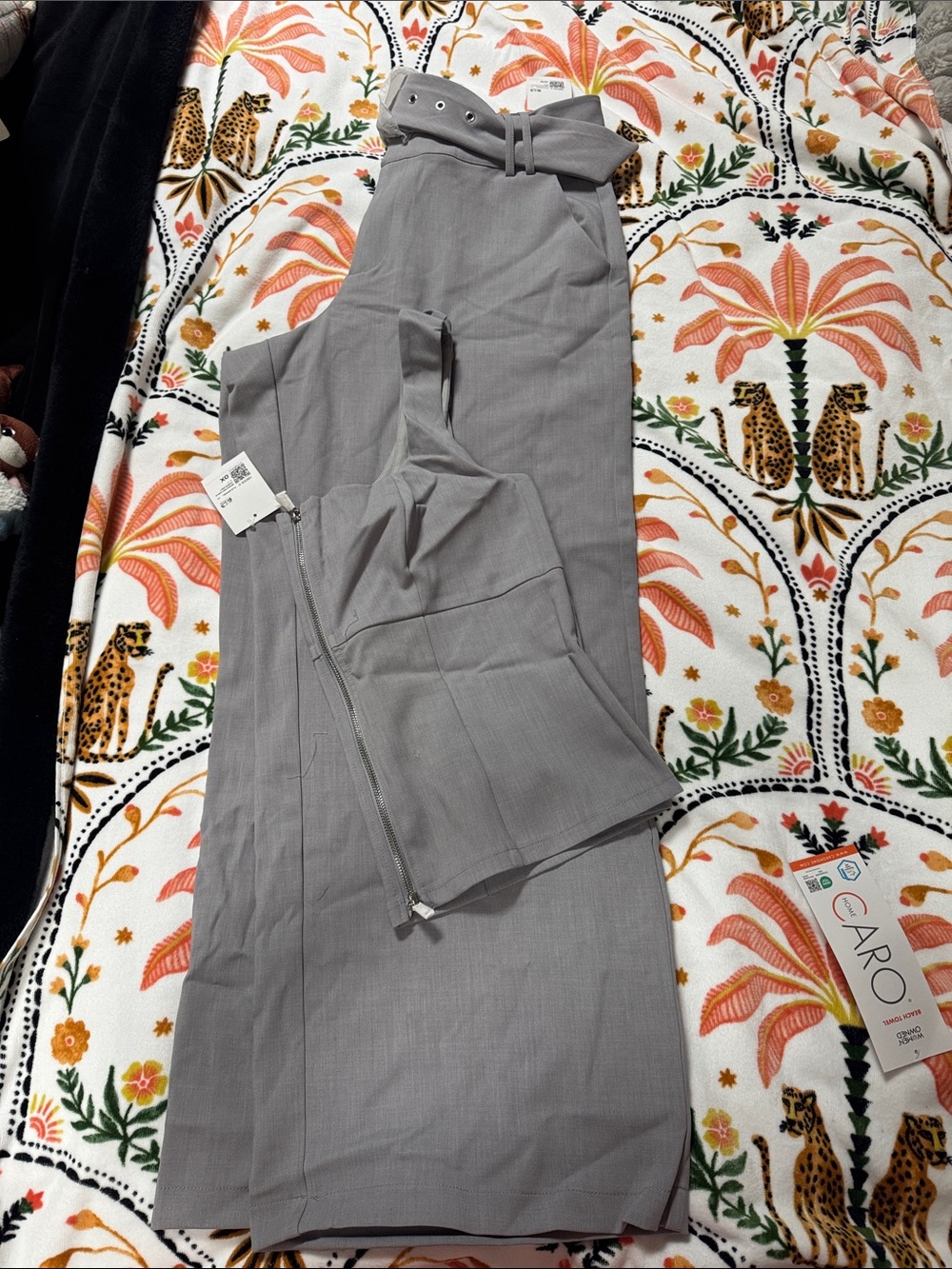Forever 21 Gray Two-Piece Pants and zip front camisole set